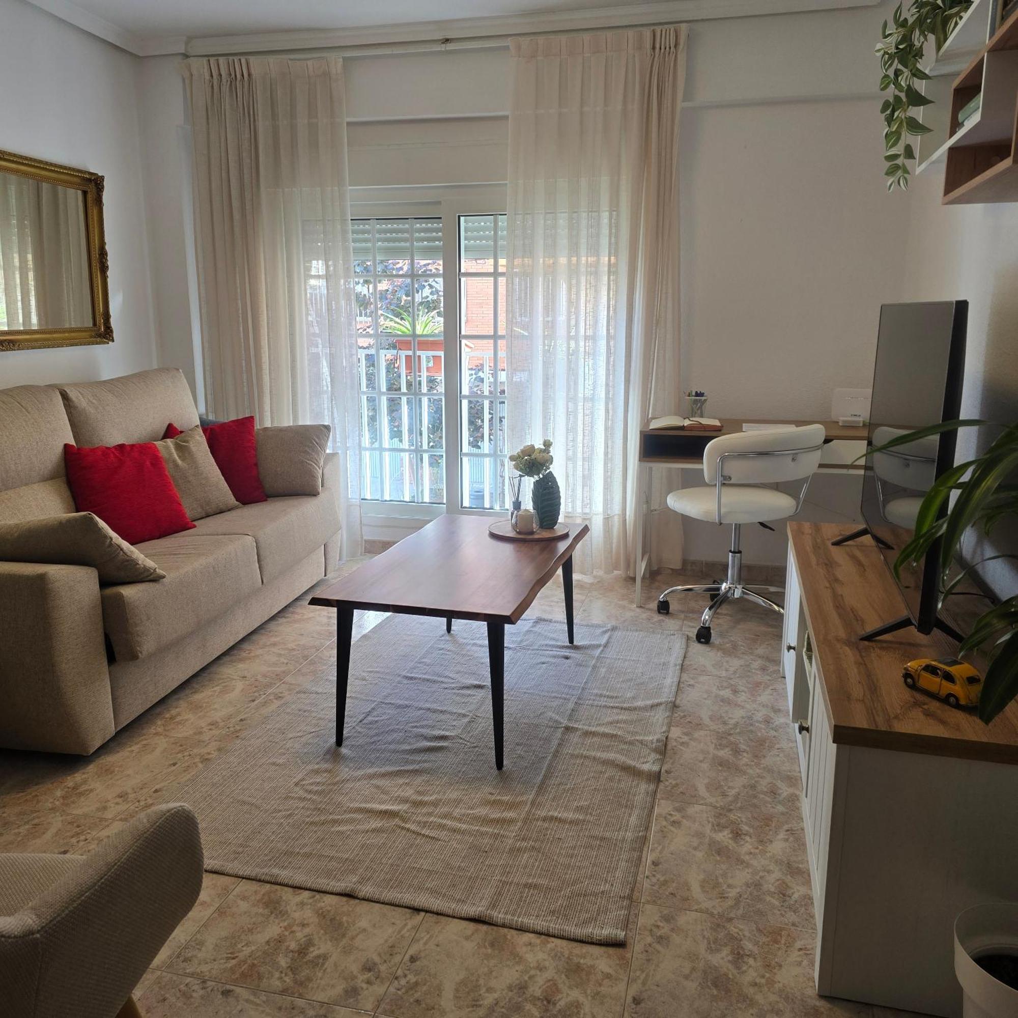 Apartamento Alma アルメリア 部屋 写真